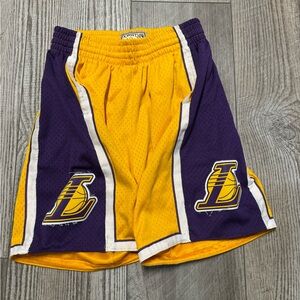 Mitchell & Ness Hardwood Classics Los Angeles Lakers Swingman Shorts S 84-85 Vtg